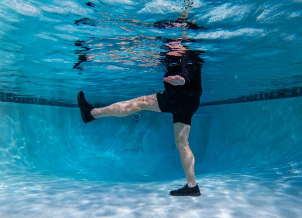 20 Minute Pool Leg Workout Image